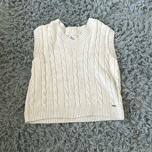 White Hollister sweater vest, Size xs